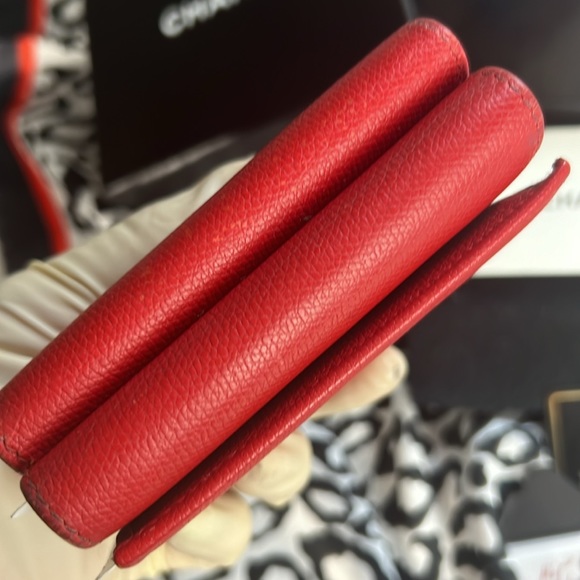CHANEL Red Caviar Leather CC Logo Sevruga Caviar Wallet bifold box card Auth. - Picture 11 of 17